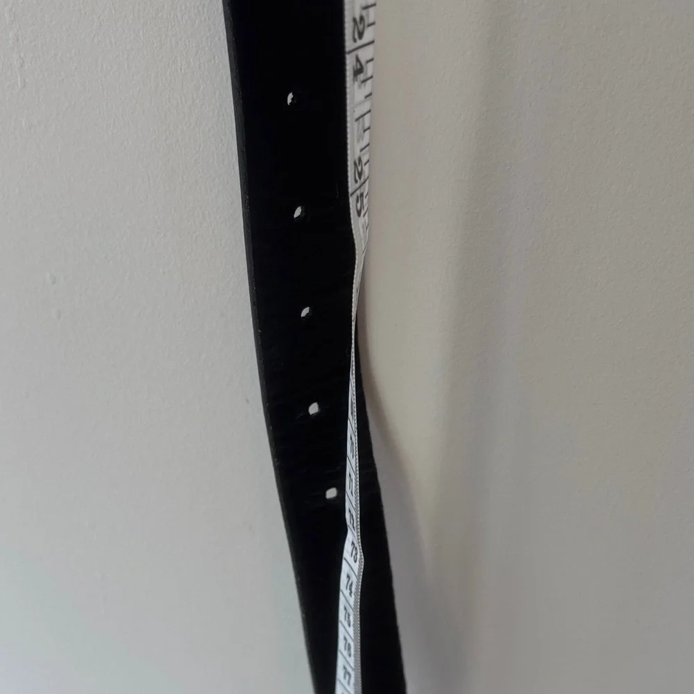 Boys waist size 25”-29” Black Leather Belt Sz medium